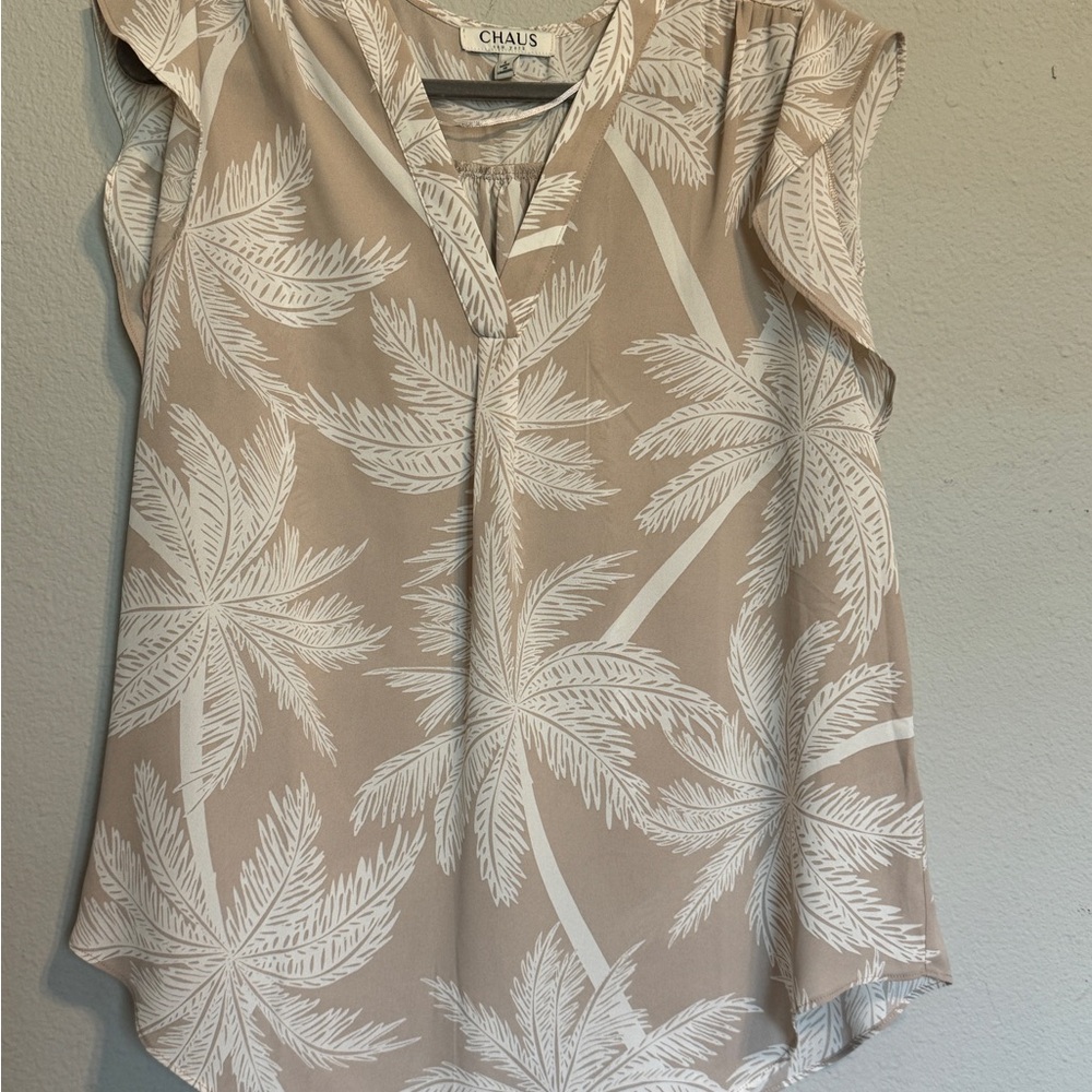 Chaus Women's Beige and White Palm Blouse